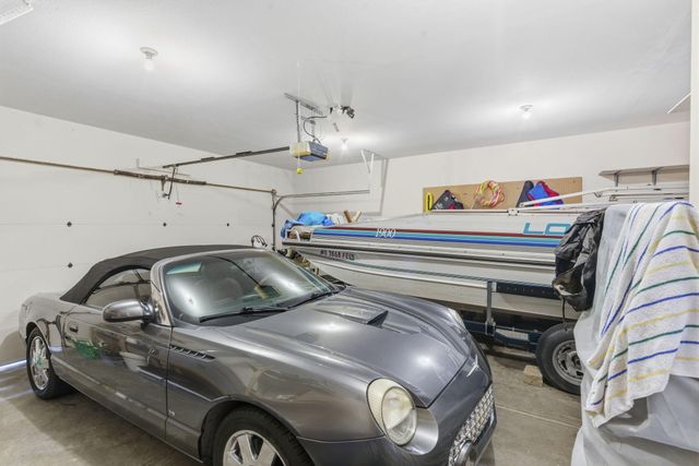 242 S Lakeshore Drive, Blue Eye, MO 65611