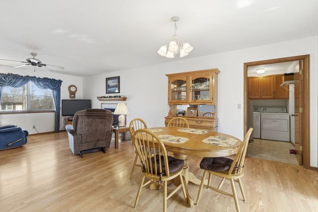 242 S Lakeshore Drive, Blue Eye, MO 65611