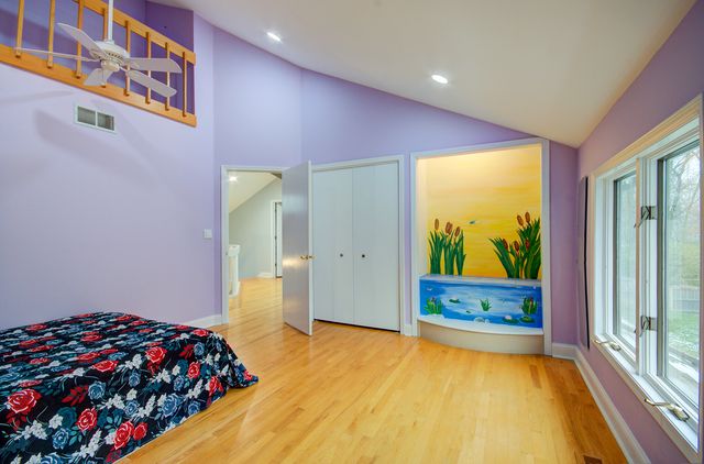 1104 Samstag Court, Naperville, IL 60563