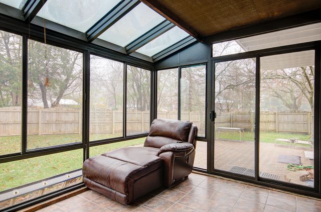 1104 Samstag Court, Naperville, IL 60563