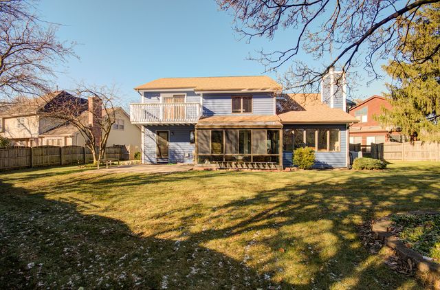 1104 Samstag Court, Naperville, IL 60563