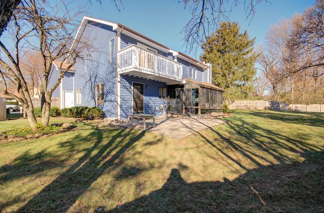 1104 Samstag Court, Naperville, IL 60563