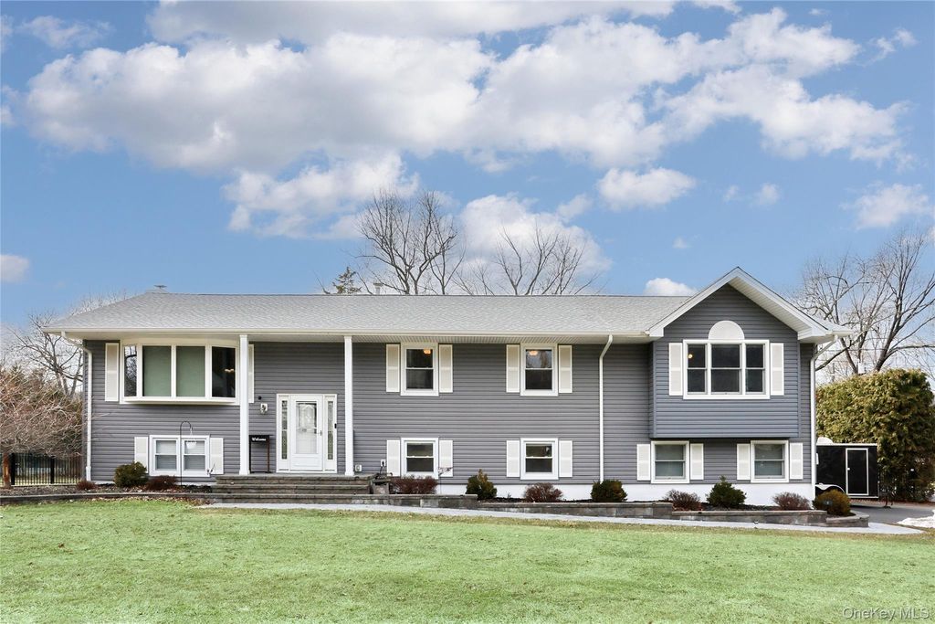 6 Hemlock Lane, Thiells, NY 10984