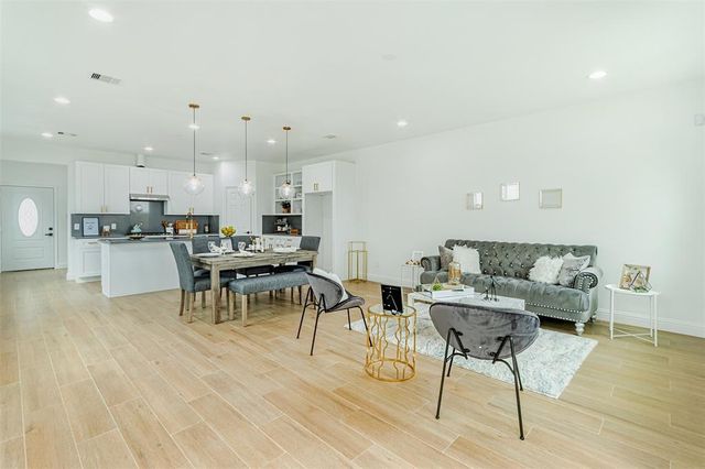 4126 Dorchester Street, Houston, TX 77016