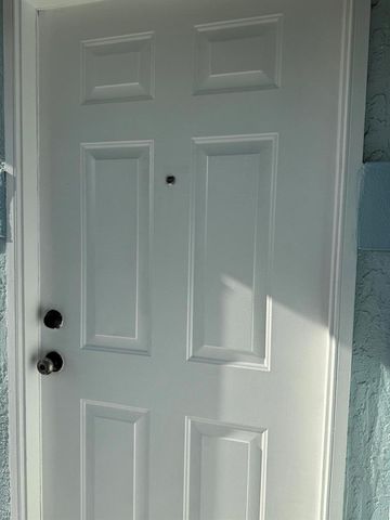 319 SE 27th Street, Cape Coral, FL 33904
