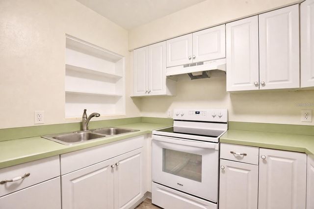 819 N WESTMORELAND DRIVE, Orlando, FL 32804