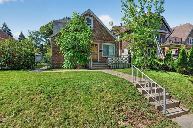 6431 W Girard AVENUE, Milwaukee, WI 53210