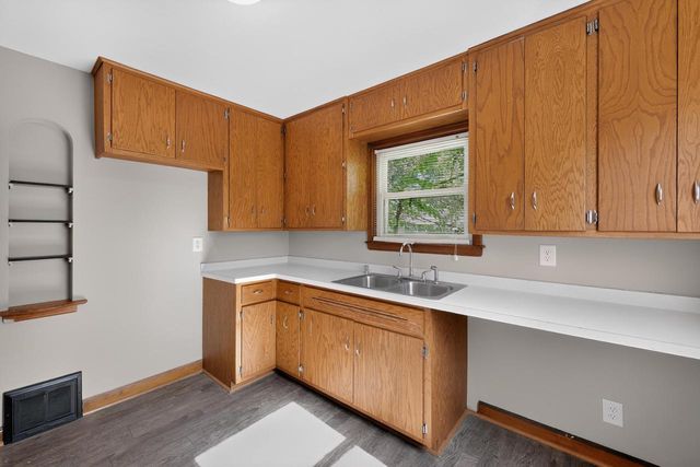 6431 W Girard AVENUE, Milwaukee, WI 53210