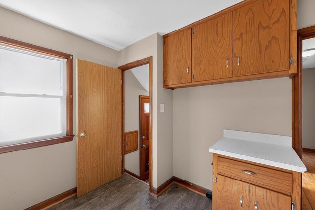 6431 W Girard AVENUE, Milwaukee, WI 53210