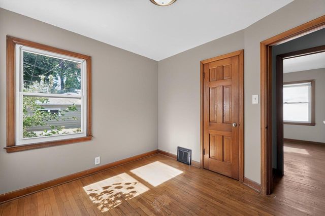 6431 W Girard AVENUE, Milwaukee, WI 53210