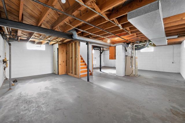 6431 W Girard AVENUE, Milwaukee, WI 53210