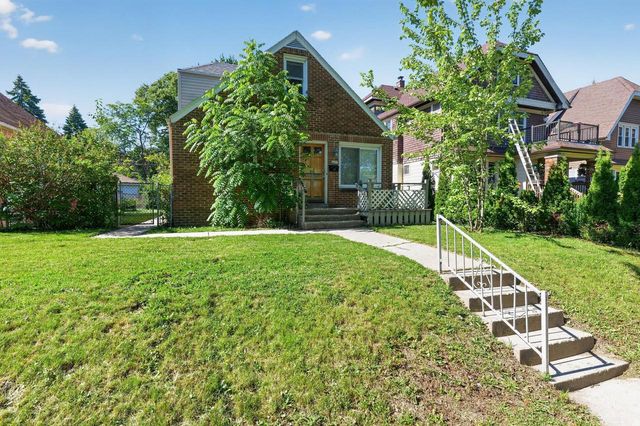 6431 W Girard AVENUE, Milwaukee, WI 53210