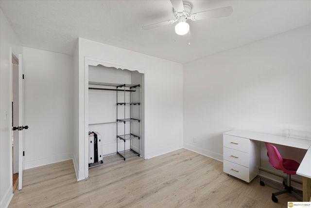 7718 Vernon Avenue, Omaha, NE 68134