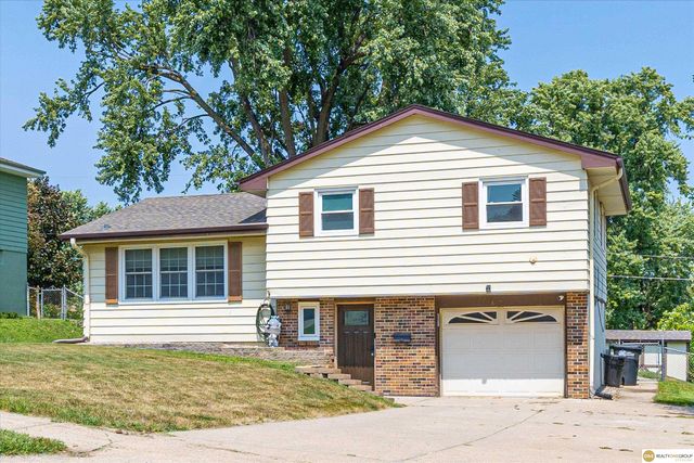 7718 Vernon Avenue, Omaha, NE 68134