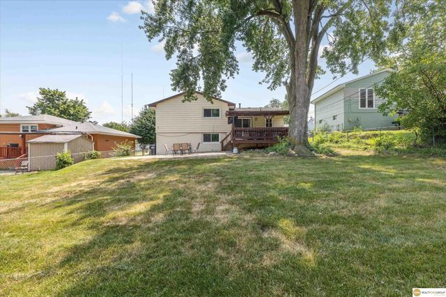 7718 Vernon Avenue, Omaha, NE 68134