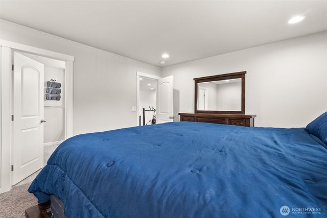 5011 Kenrick Street SE, Lacey, WA 98503