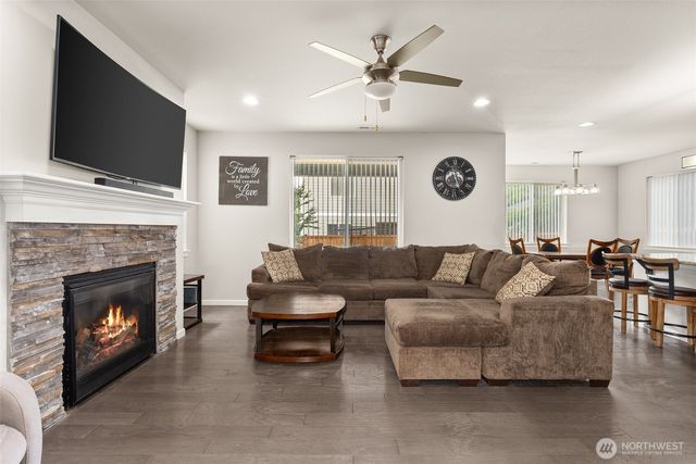 5011 Kenrick Street SE, Lacey, WA 98503