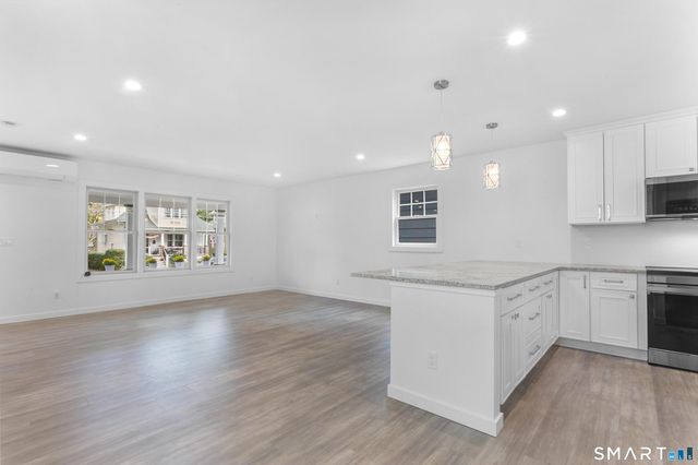 97 Fayerweather Terrace, Bridgeport, CT 06605