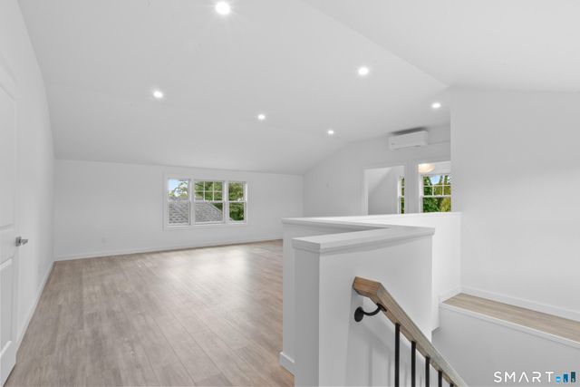 97 Fayerweather Terrace, Bridgeport, CT 06605