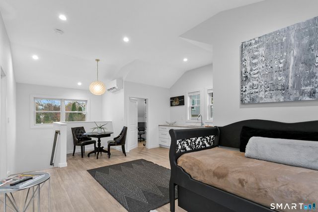 97 Fayerweather Terrace, Bridgeport, CT 06605