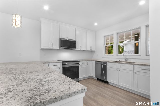 97 Fayerweather Terrace, Bridgeport, CT 06605