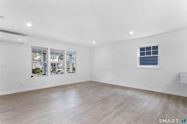 97 Fayerweather Terrace, Bridgeport, CT 06605