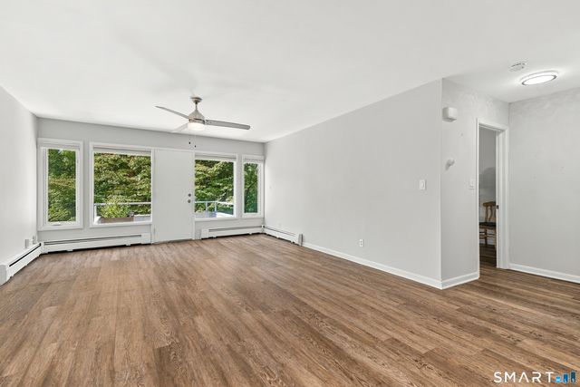 22 North Lake Drive D2, Hamden, CT 06517