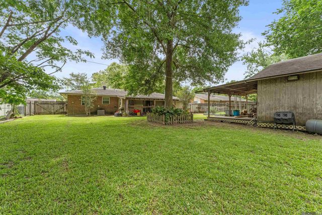 1831 Denver Dr, Baton Rouge, LA 70810