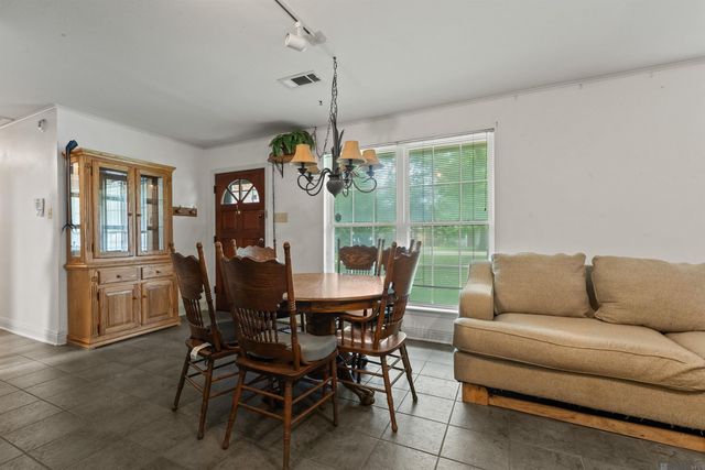 1831 Denver Dr, Baton Rouge, LA 70810