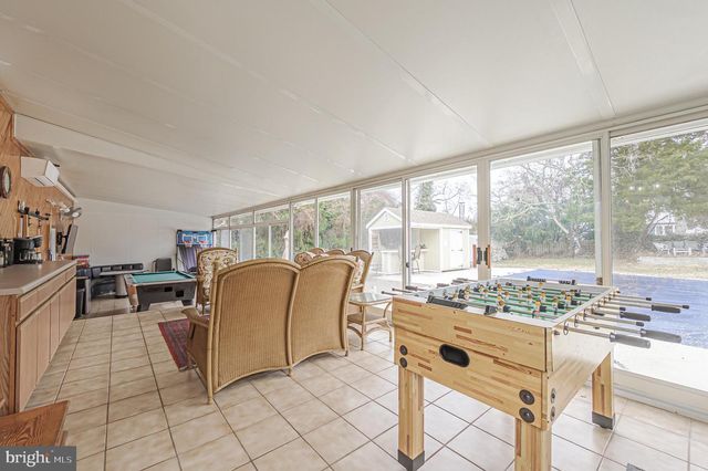 48 W BOLTON AVE, Absecon, NJ 08201