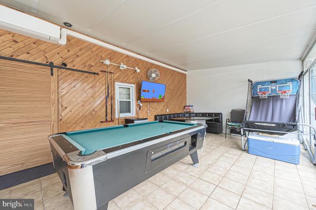 48 W BOLTON AVE, Absecon, NJ 08201