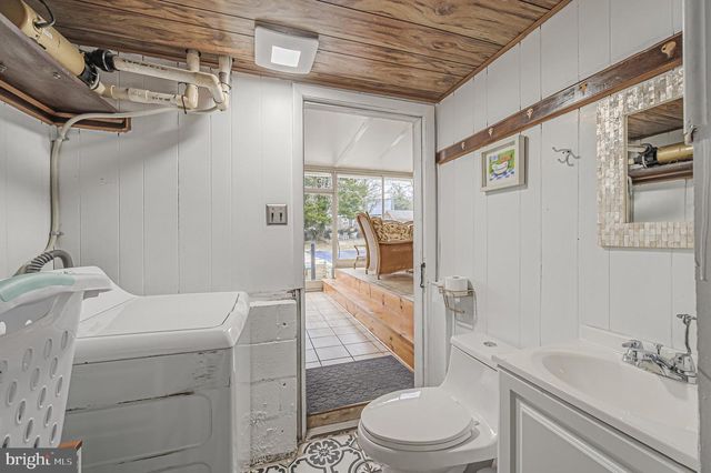 48 W BOLTON AVE, Absecon, NJ 08201