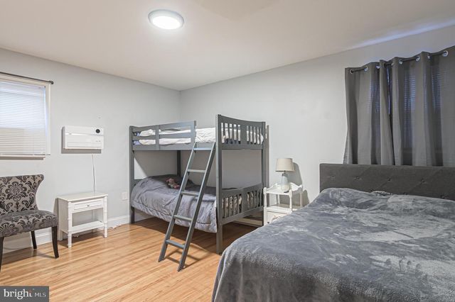 48 W BOLTON AVE, Absecon, NJ 08201