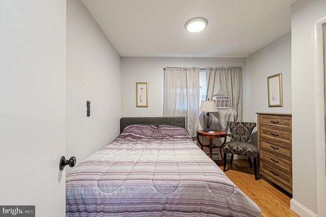 48 W BOLTON AVE, Absecon, NJ 08201