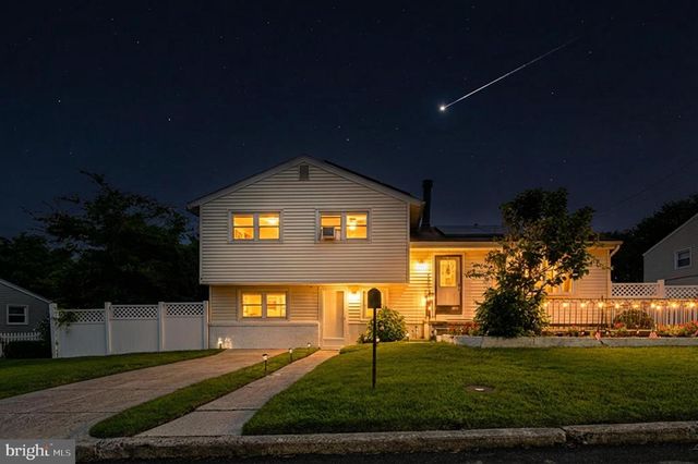 48 W BOLTON AVE, Absecon, NJ 08201