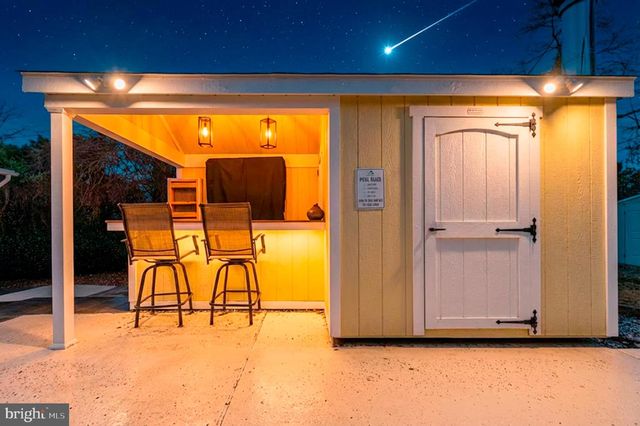 48 W BOLTON AVE, Absecon, NJ 08201