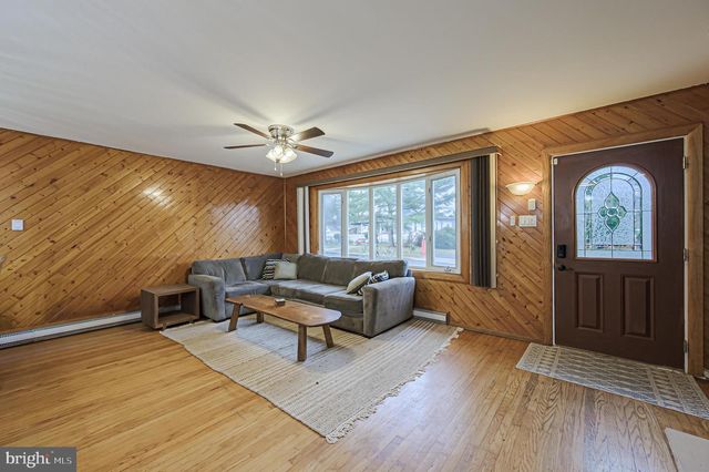 48 W BOLTON AVE, Absecon, NJ 08201