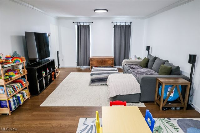 933 Van Buren Way, Medina, OH 44256