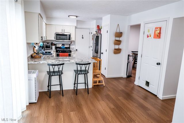 933 Van Buren Way, Medina, OH 44256