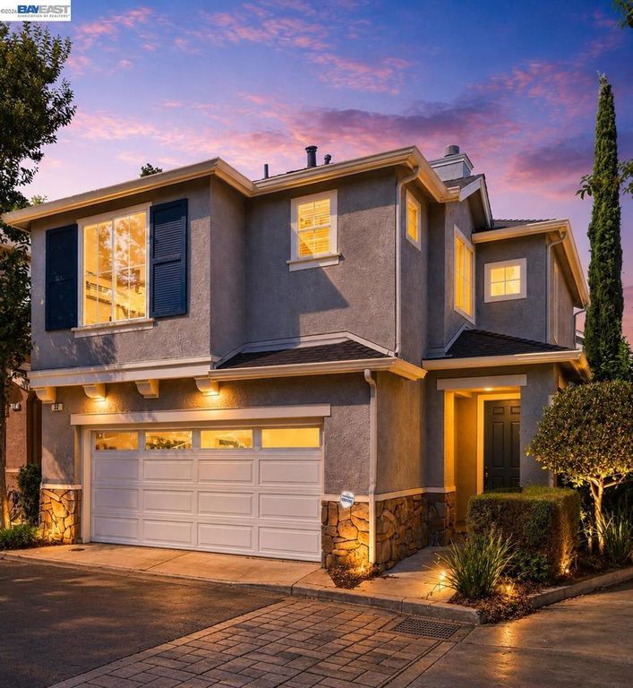 Image 1 of property listing at 32 Colby Ct, Pleasanton, CA 94566