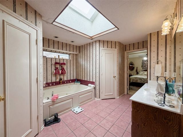 308 Rolling Oak Drive, Murphy, TX 75094