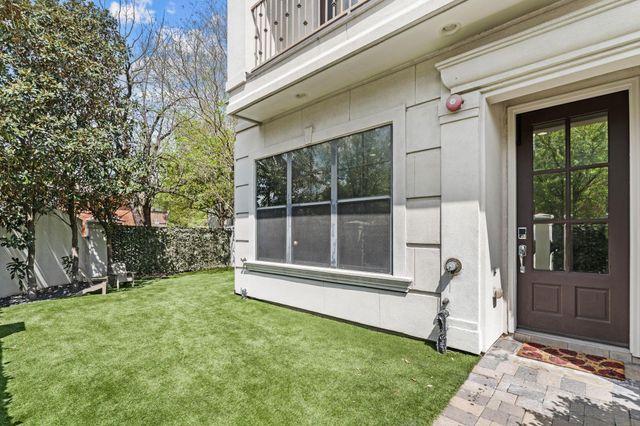 5303 Weslayan Street, Houston, TX 77005