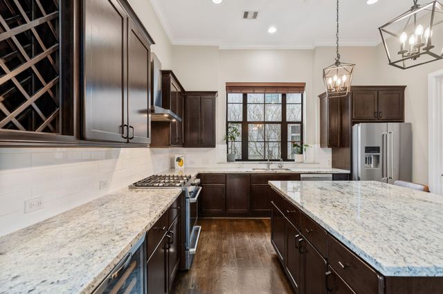 5303 Weslayan Street, Houston, TX 77005