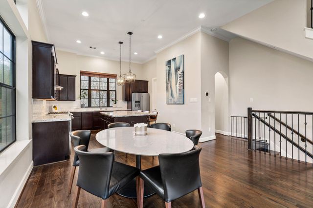 5303 Weslayan Street, Houston, TX 77005