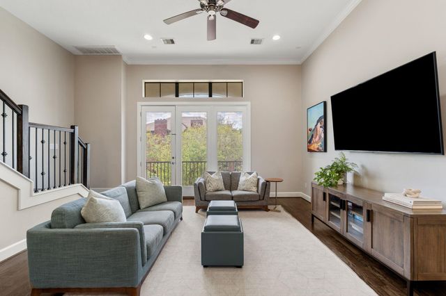 5303 Weslayan Street, Houston, TX 77005
