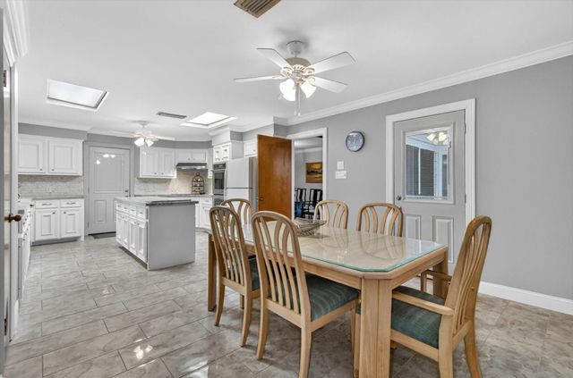 1039 Honey Hill Drive, Houston, TX 77077