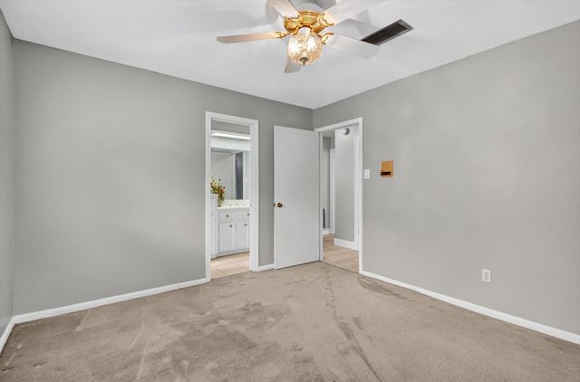 1039 Honey Hill Drive, Houston, TX 77077