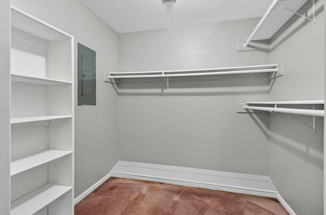 1039 Honey Hill Drive, Houston, TX 77077