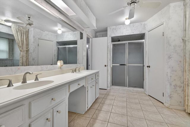 1039 Honey Hill Drive, Houston, TX 77077