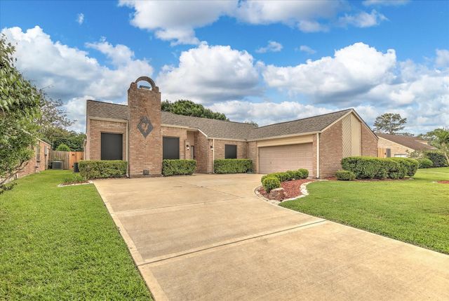 1039 Honey Hill Drive, Houston, TX 77077